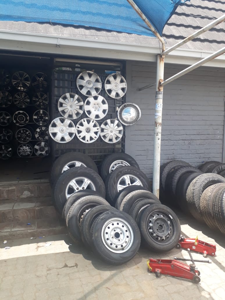Busy Corner Tyres
