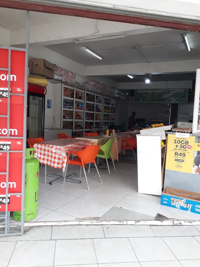 Seleme Restaurant and Takeaways