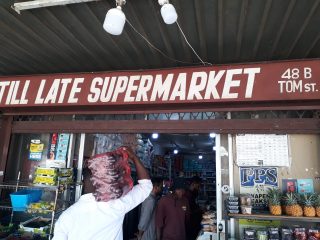 Til-late-Supermarket